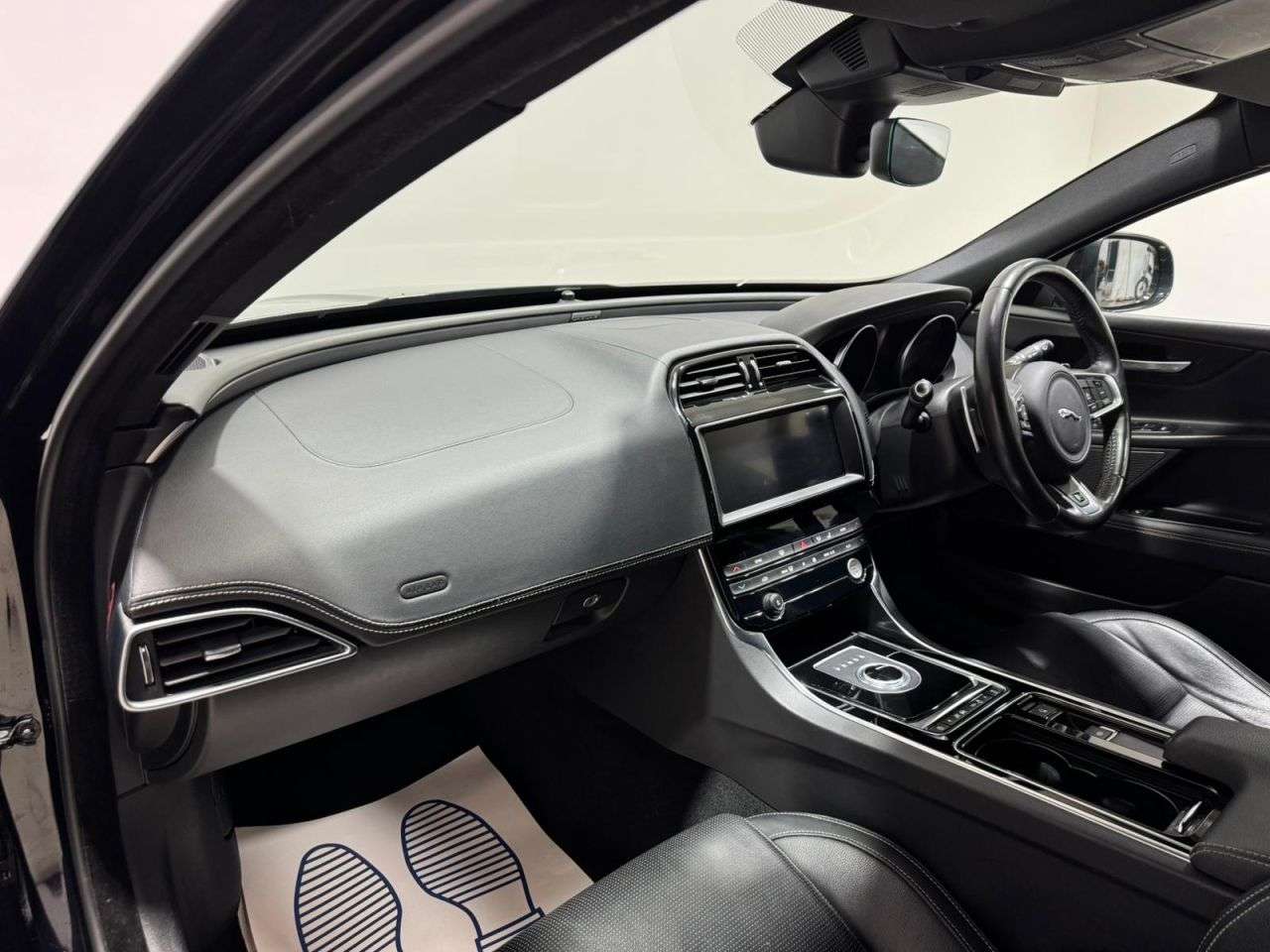 2018 JAGUAR XE 2018 JAGUAR XE