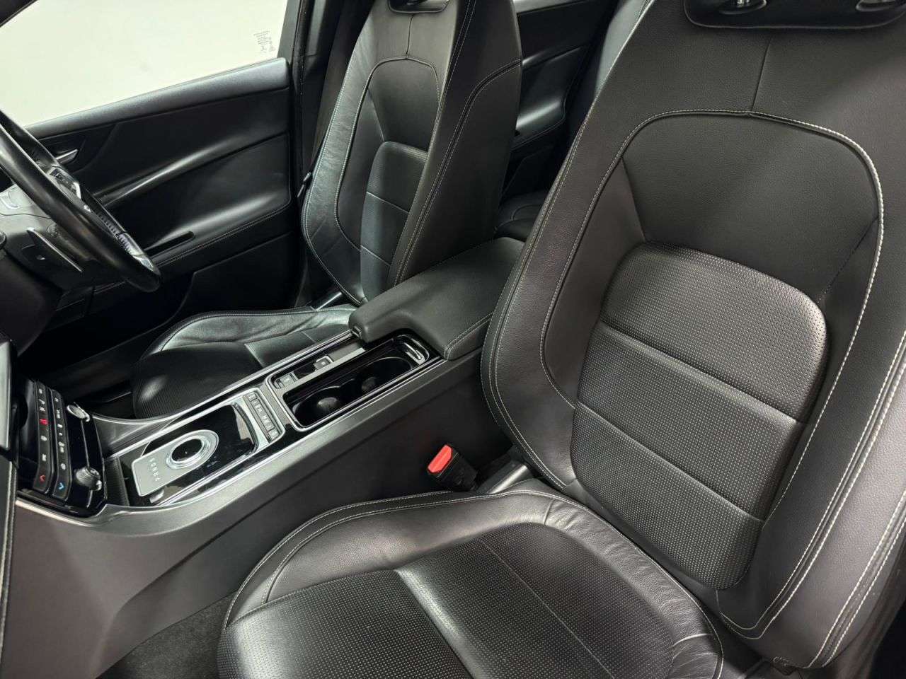 2018 JAGUAR XE 2018 JAGUAR XE