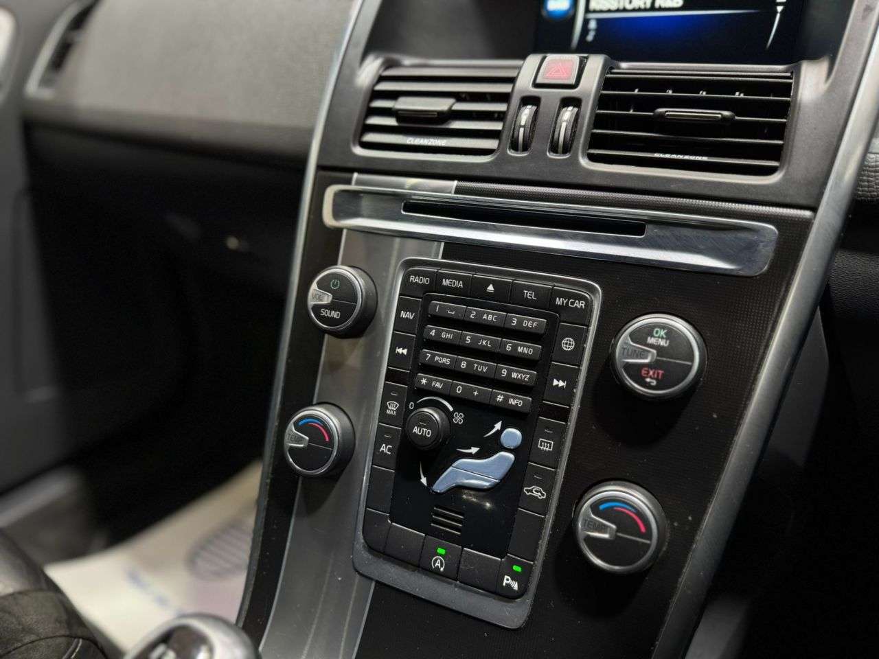 2016 VOLVO XC60 2016 VOLVO XC60