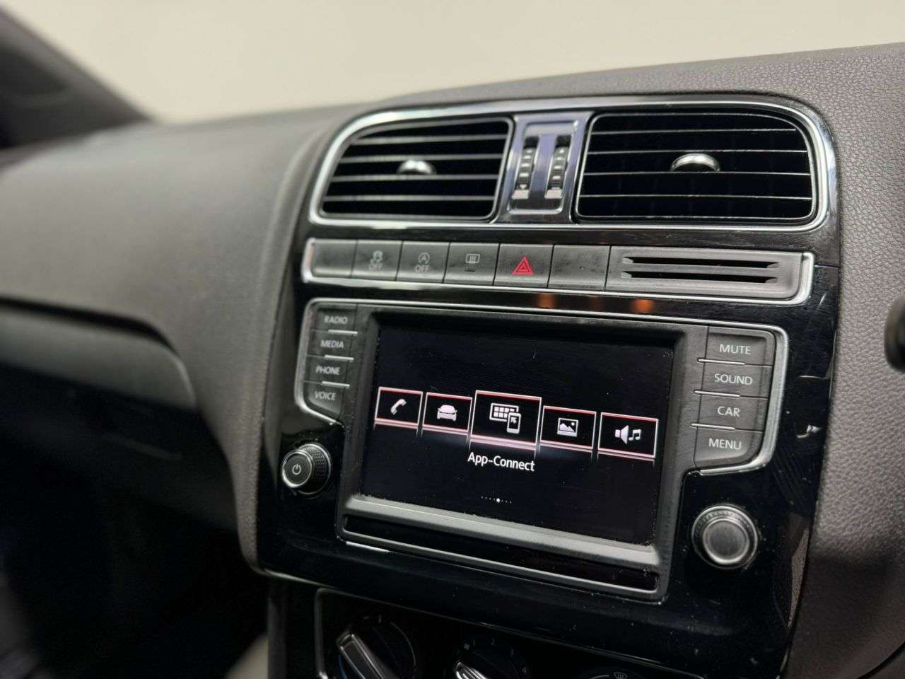 2017 VOLKSWAGEN POLO 2017 VOLKSWAGEN POLO