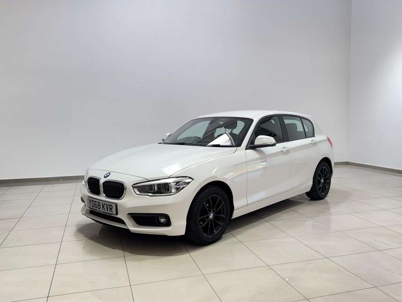 A 2018 BMW 1 SERIES 1.5 116d SE Business Hatchback 5dr Diesel Manual Euro 6 (s/s) (116 ps) PLEA A 2018 BMW 1 SERIES 1.5 116d SE Business Hatchback 5dr Diesel Manual Euro 6 (s/s) (116 ps) PLEA
