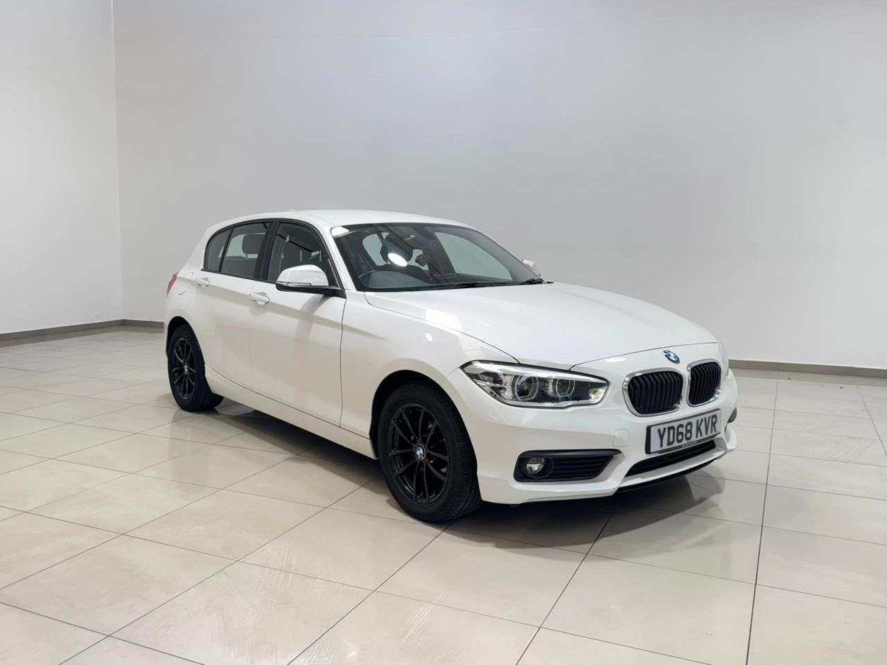 A 2018 BMW 1 SERIES 1.5 116d SE Business Hatchback 5dr Diesel Manual Euro 6 (s/s) (116 ps) PLEA A 2018 BMW 1 SERIES 1.5 116d SE Business Hatchback 5dr Diesel Manual Euro 6 (s/s) (116 ps) PLEA