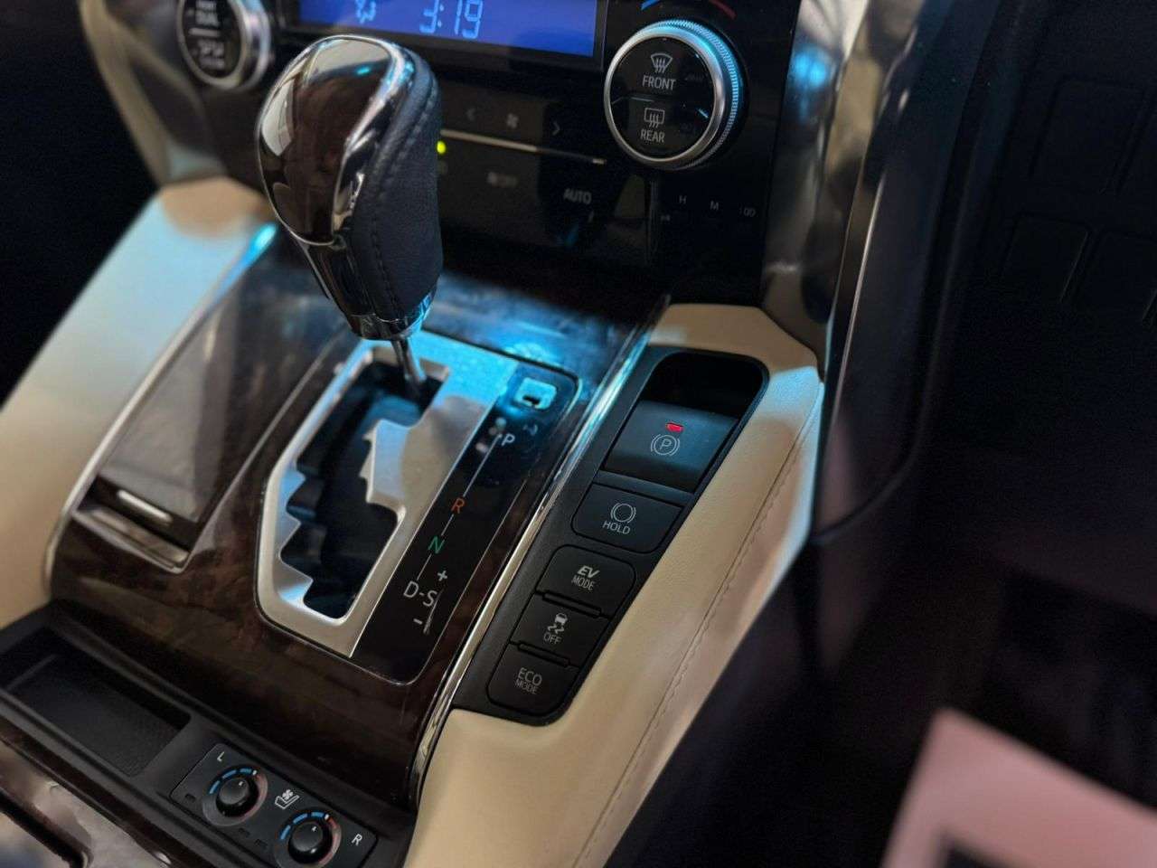 2019 TOYOTA ALPHARD 2019 TOYOTA ALPHARD