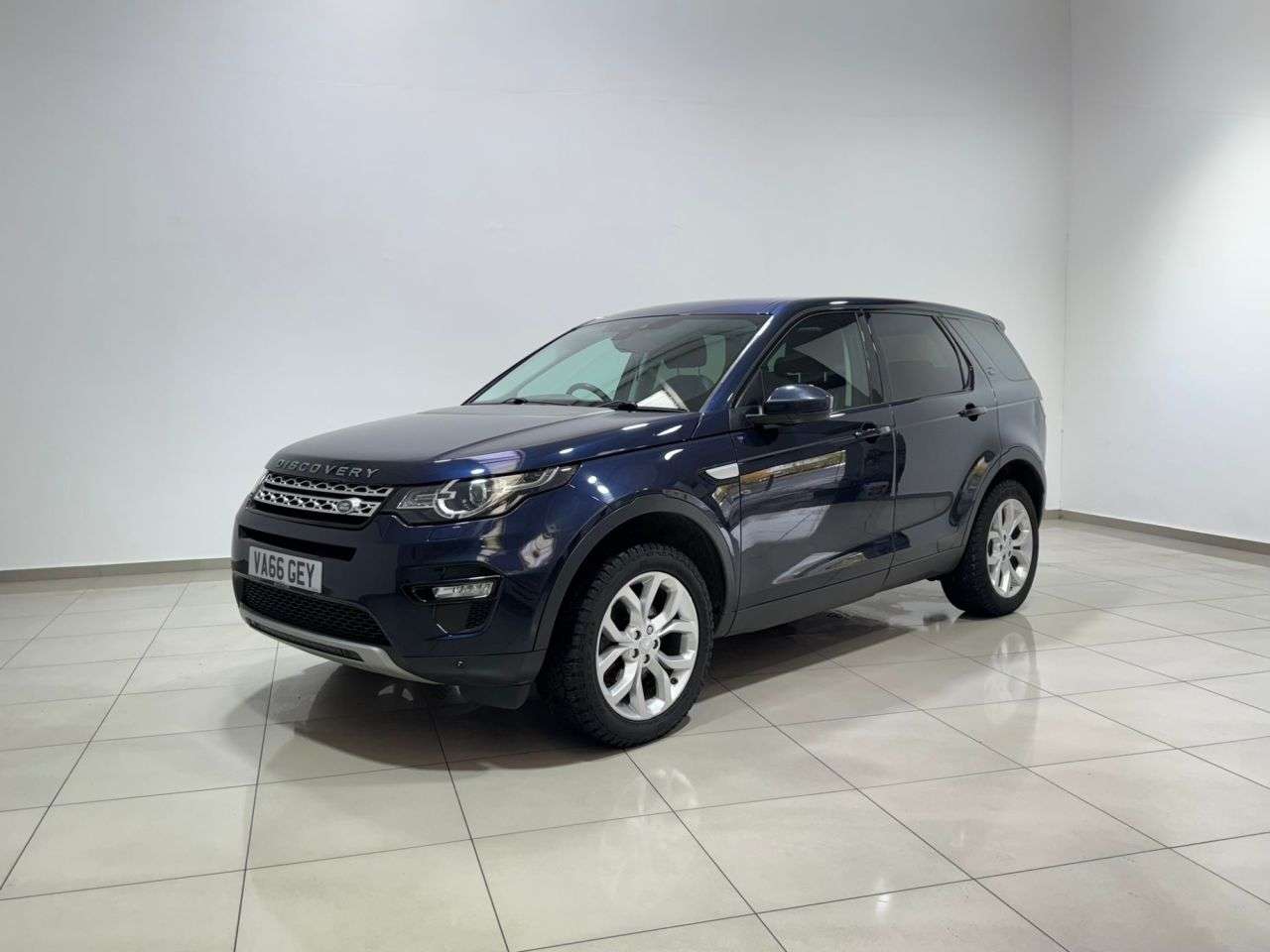 A 2016 LAND ROVER DISCOVERY SPORT 2.0 TD4 HSE SUV 5dr Diesel Auto 4WD Euro 6 (s/s) (180 ps) NATIONWIDE DELIVE A 2016 LAND ROVER DISCOVERY SPORT 2.0 TD4 HSE SUV 5dr Diesel Auto 4WD Euro 6 (s/s) (180 ps) NATIONWIDE DELIVE