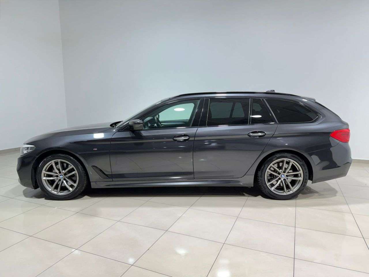 2018 BMW 5 SERIES 2018 BMW 5 SERIES