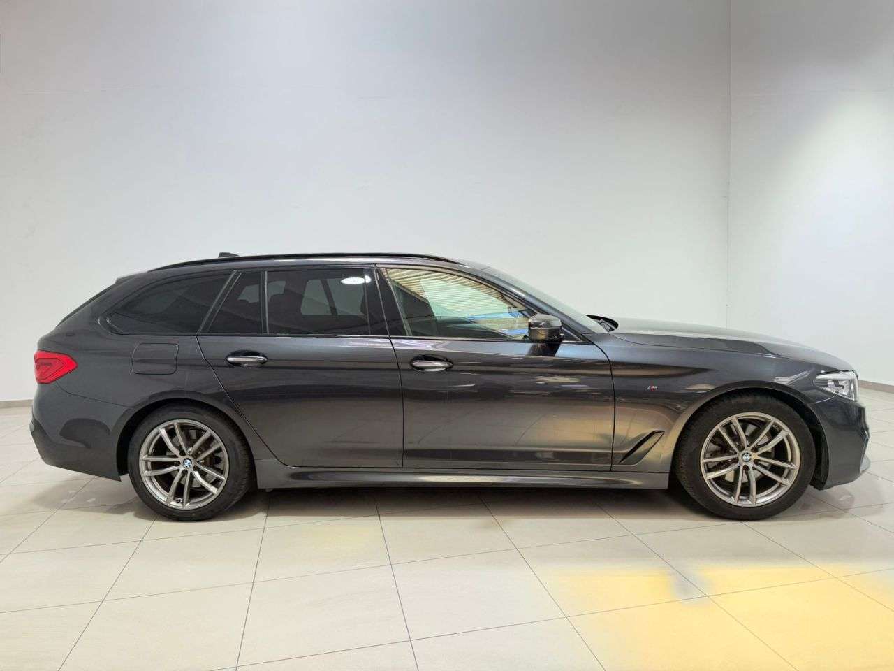 2018 BMW 5 SERIES 2018 BMW 5 SERIES