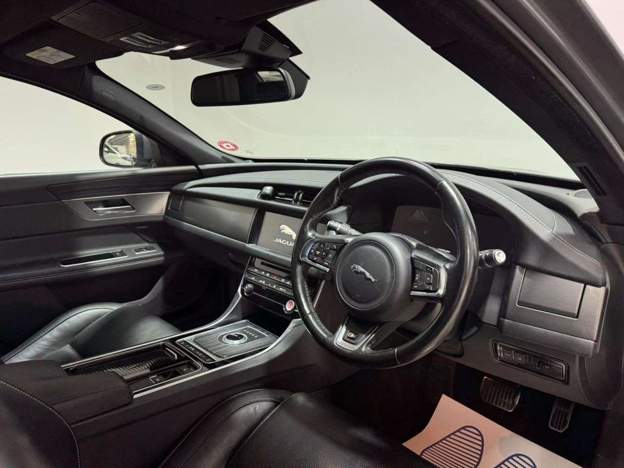 2017 JAGUAR XF 2017 JAGUAR XF