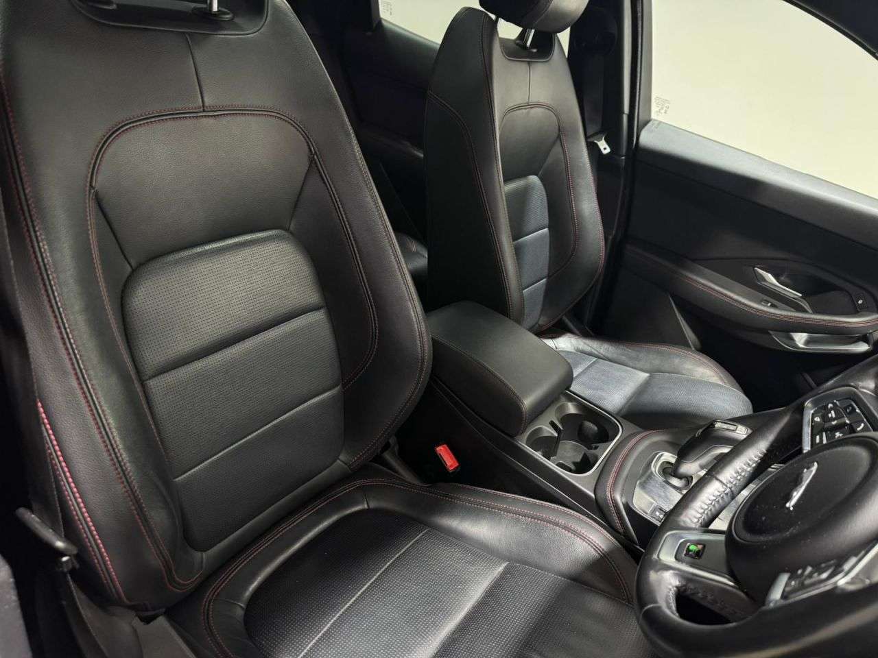 2019 JAGUAR E-PACE 2019 JAGUAR E-PACE