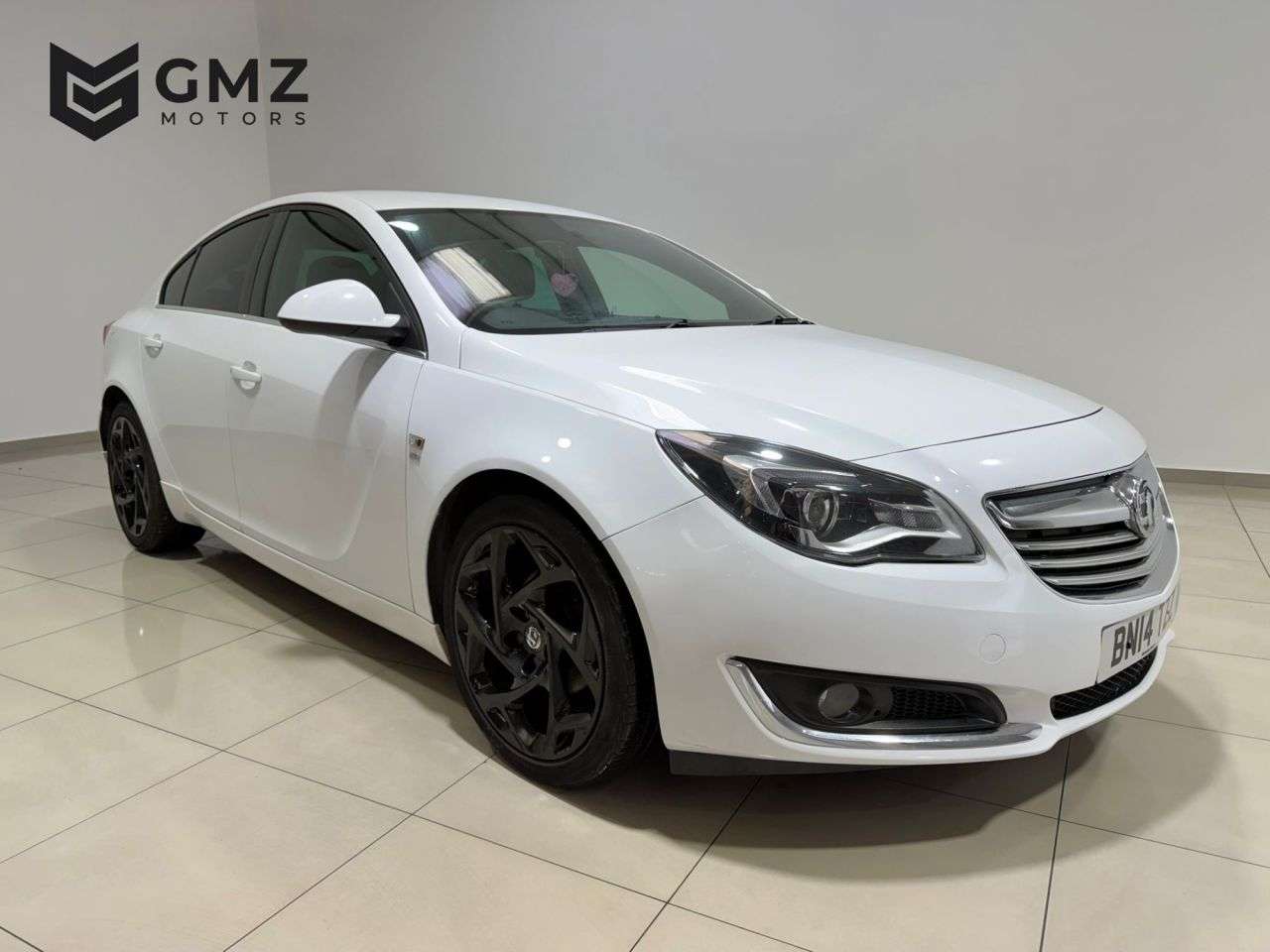 A 2014 VAUXHALL INSIGNIA 2.0 CDTi ecoFLEX SRi VX Line Nav Hatchback 5dr Diesel Manual Euro 5 (s/s) ( A 2014 VAUXHALL INSIGNIA 2.0 CDTi ecoFLEX SRi VX Line Nav Hatchback 5dr Diesel Manual Euro 5 (s/s) (