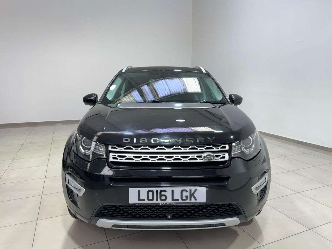 A 2016 LAND ROVER DISCOVERY SPORT 2.0 TD4 HSE Luxury SUV 5dr Diesel Auto 4WD Euro 6 (s/s) (180 ps) FULL LR SE A 2016 LAND ROVER DISCOVERY SPORT 2.0 TD4 HSE Luxury SUV 5dr Diesel Auto 4WD Euro 6 (s/s) (180 ps) FULL LR SE