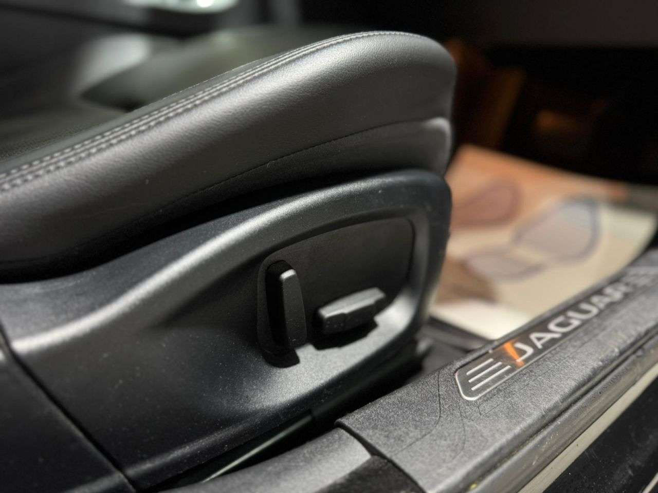 2017 JAGUAR XE 2017 JAGUAR XE