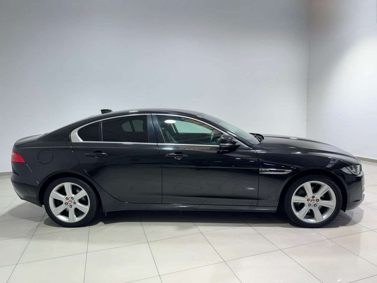 2017 JAGUAR XE 2017 JAGUAR XE