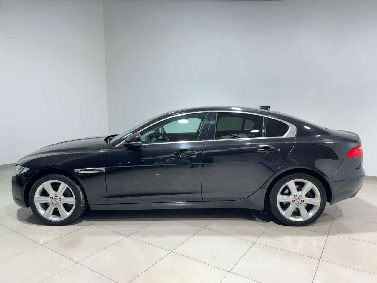 2017 JAGUAR XE 2017 JAGUAR XE