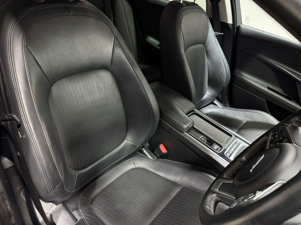 2017 JAGUAR XE 2017 JAGUAR XE