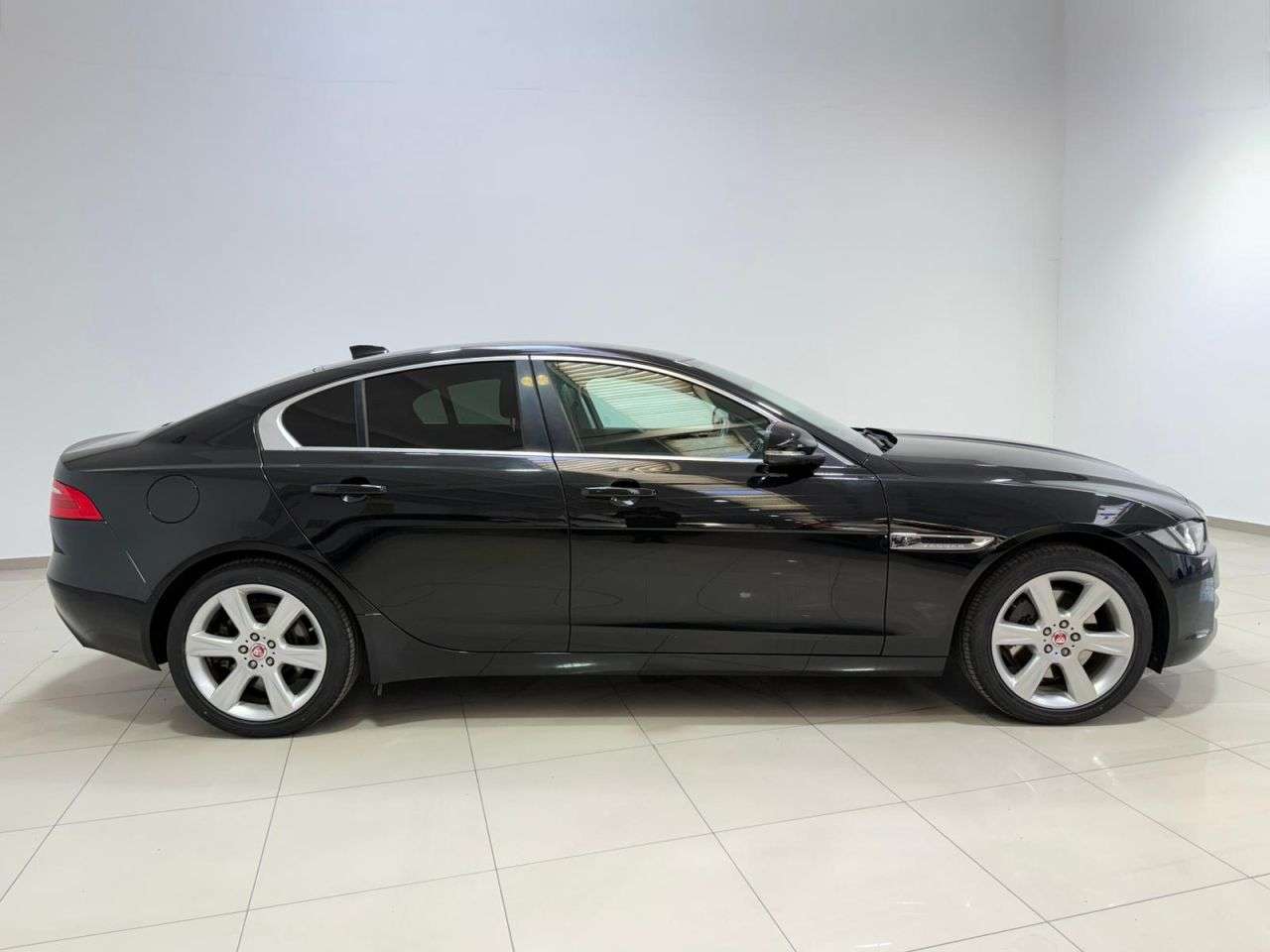 2017 JAGUAR XE 2017 JAGUAR XE