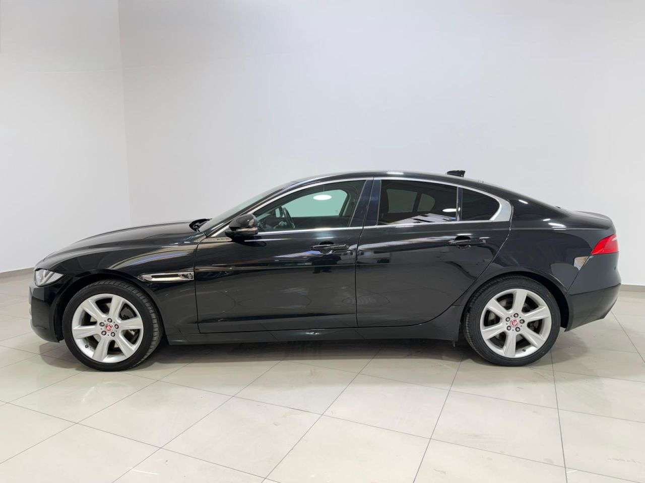 2017 JAGUAR XE 2017 JAGUAR XE