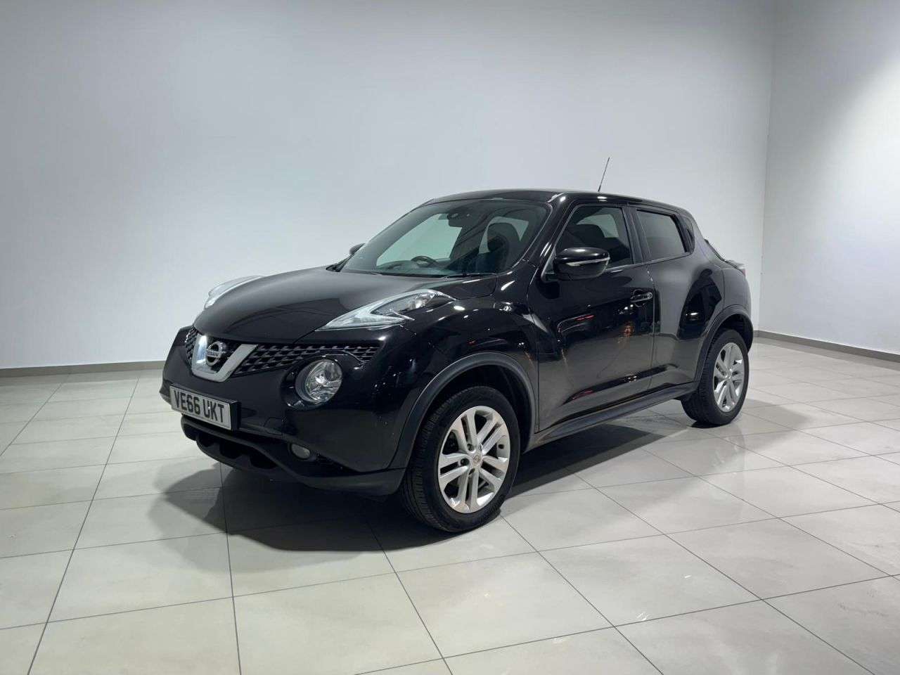 A 2016 NISSAN JUKE 1.5 dCi N-Connecta SUV 5dr Diesel Manual Euro 6 (s/s) (110 ps) NATIONWIDE D A 2016 NISSAN JUKE 1.5 dCi N-Connecta SUV 5dr Diesel Manual Euro 6 (s/s) (110 ps) NATIONWIDE D