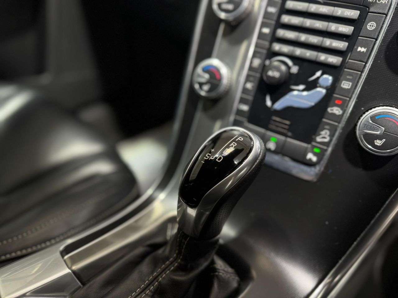 2016 VOLVO XC60 2016 VOLVO XC60