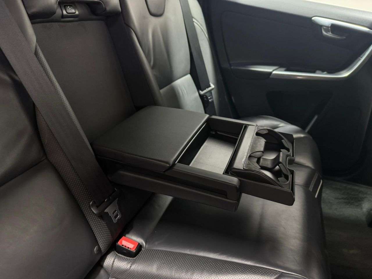 2016 VOLVO XC60 2016 VOLVO XC60