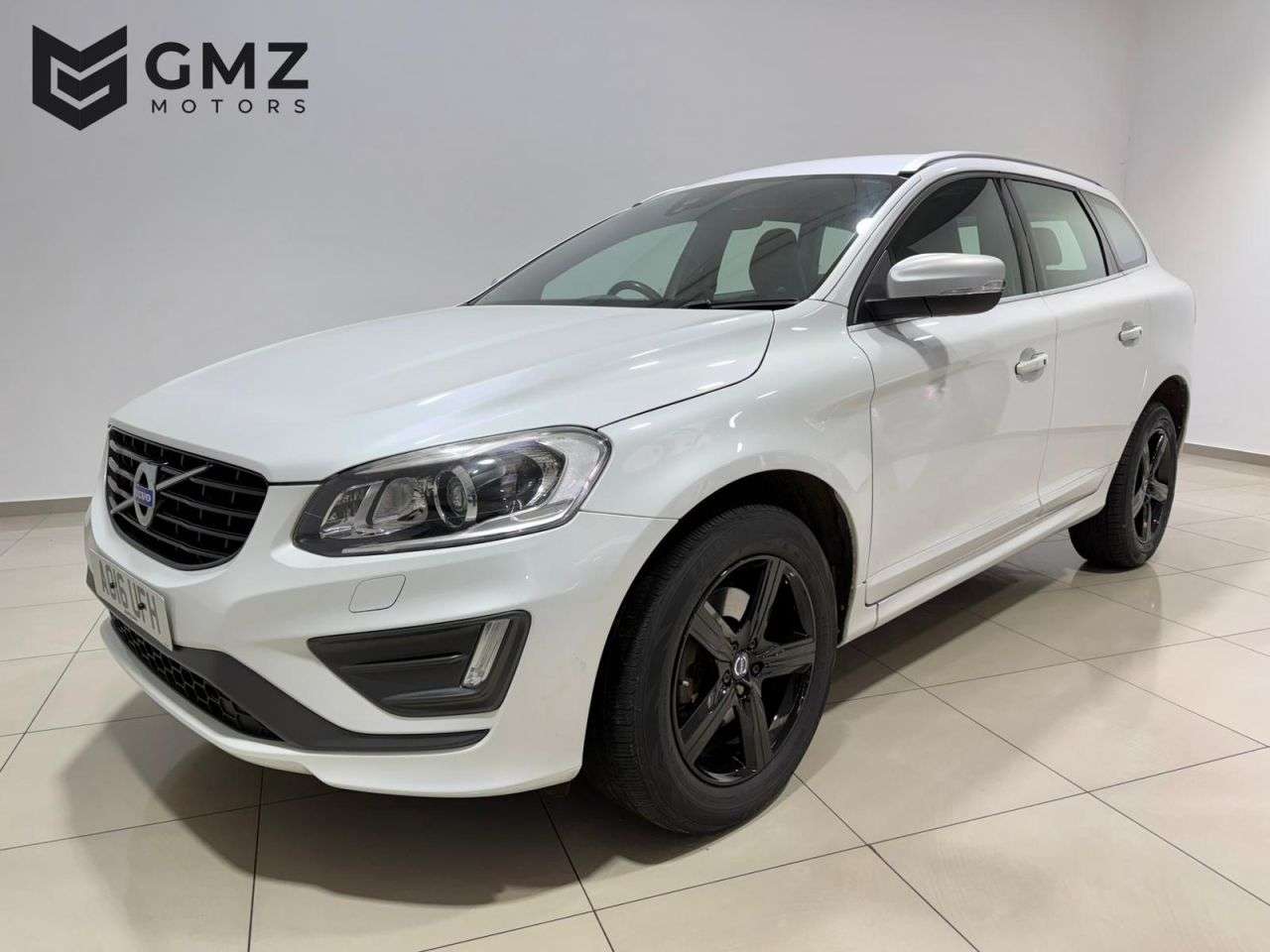 A 2016 VOLVO XC60 2.4 D5 R-Design Lux Nav SUV 5dr Diesel Auto AWD Euro 6 (s/s) (220 ps) NATIO A 2016 VOLVO XC60 2.4 D5 R-Design Lux Nav SUV 5dr Diesel Auto AWD Euro 6 (s/s) (220 ps) NATIO