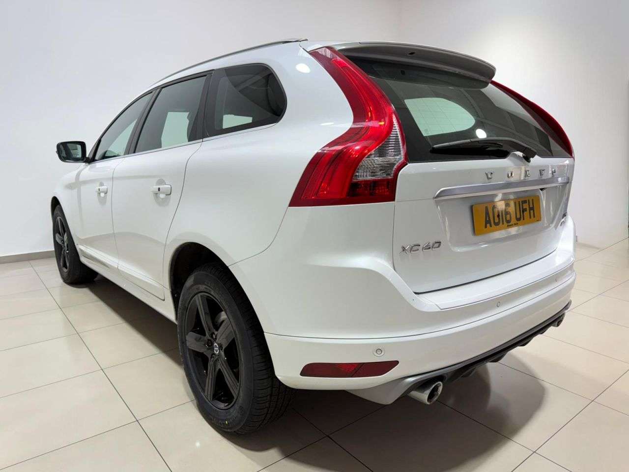 2016 VOLVO XC60 2016 VOLVO XC60