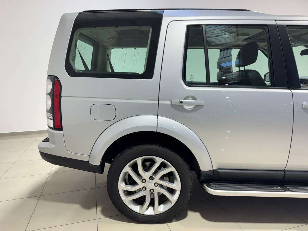 2015 LAND ROVER DISCOVERY 4 2015 LAND ROVER DISCOVERY 4