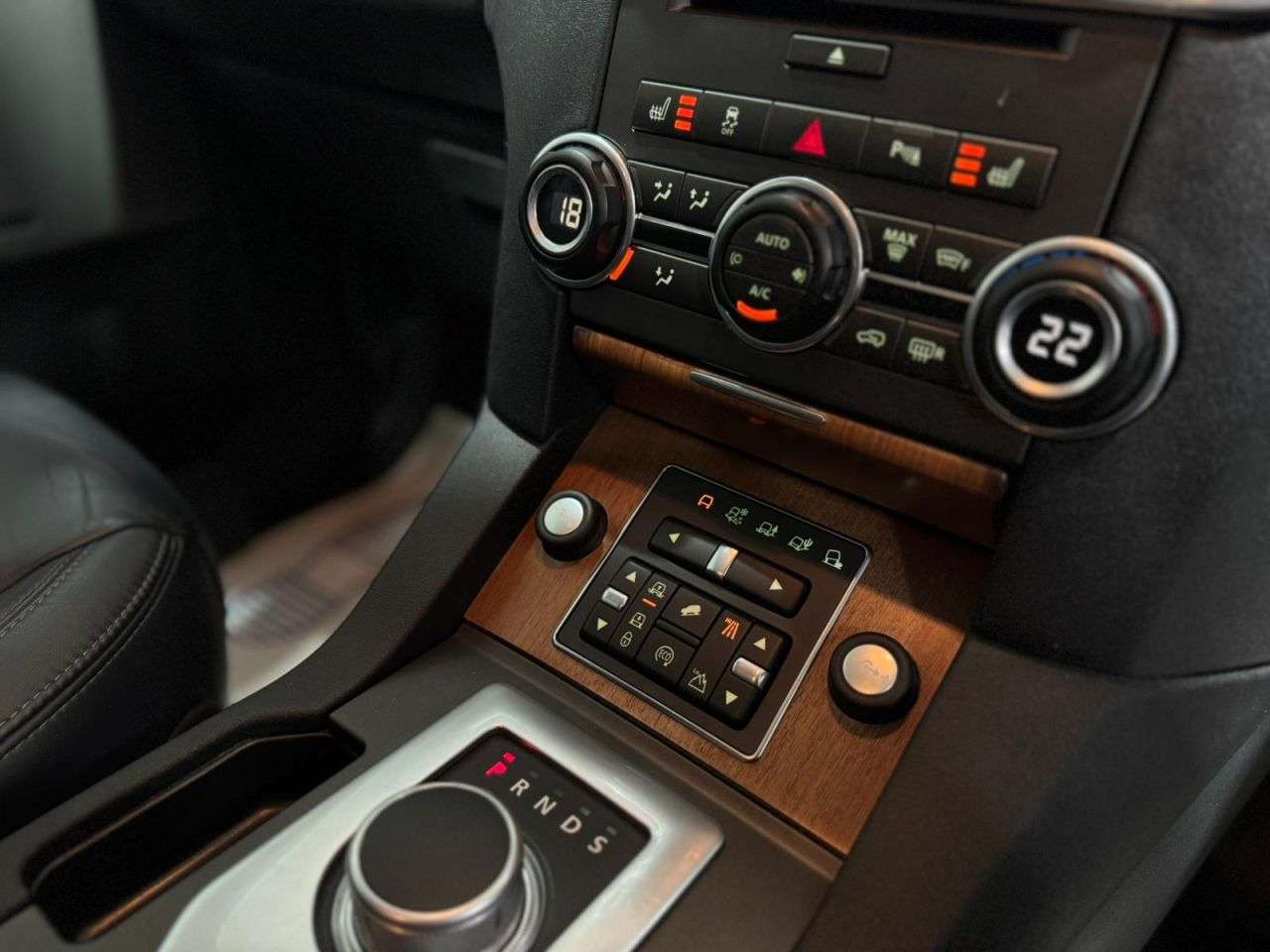 2015 LAND ROVER DISCOVERY 4 2015 LAND ROVER DISCOVERY 4