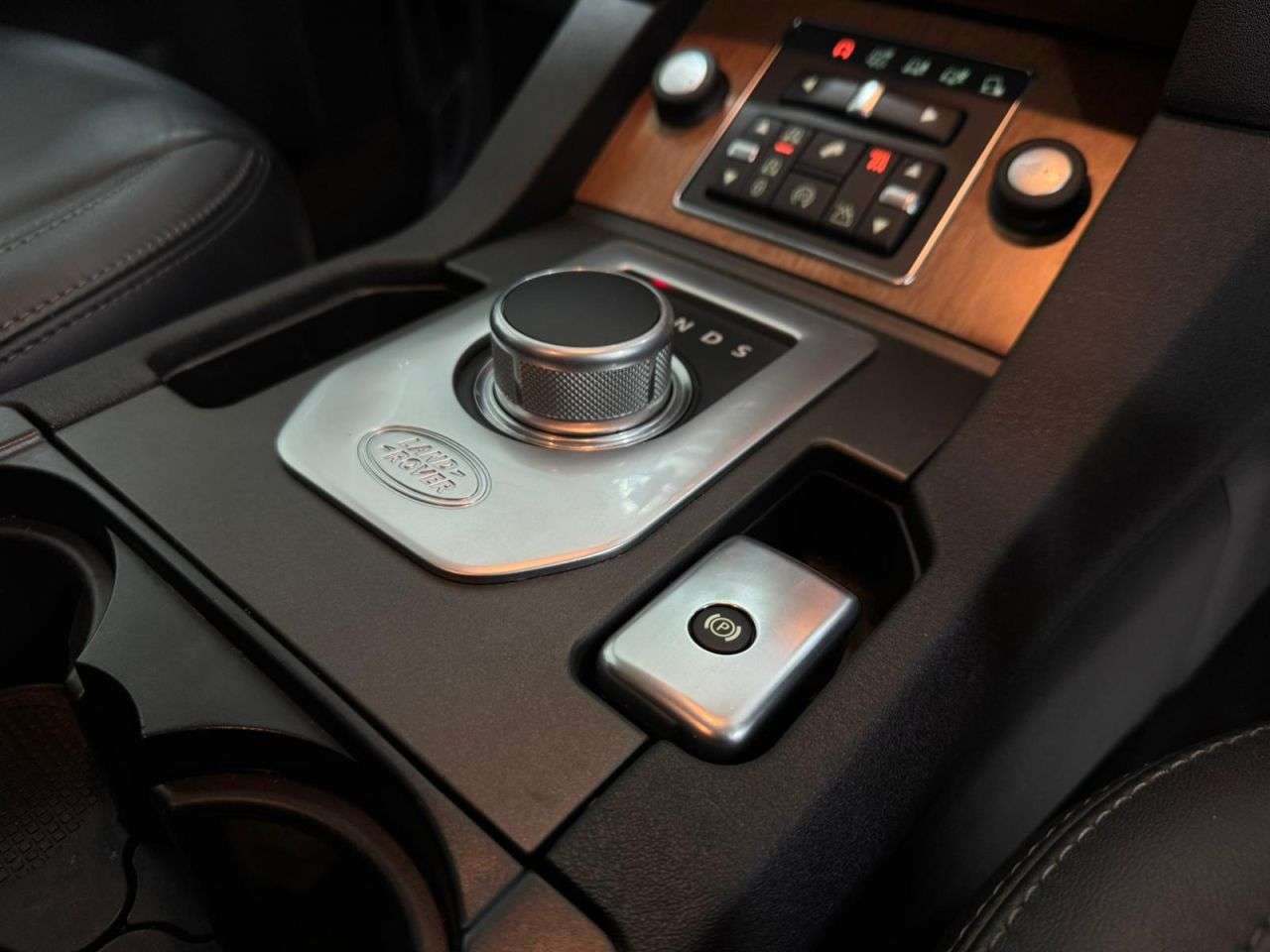 2015 LAND ROVER DISCOVERY 4 2015 LAND ROVER DISCOVERY 4