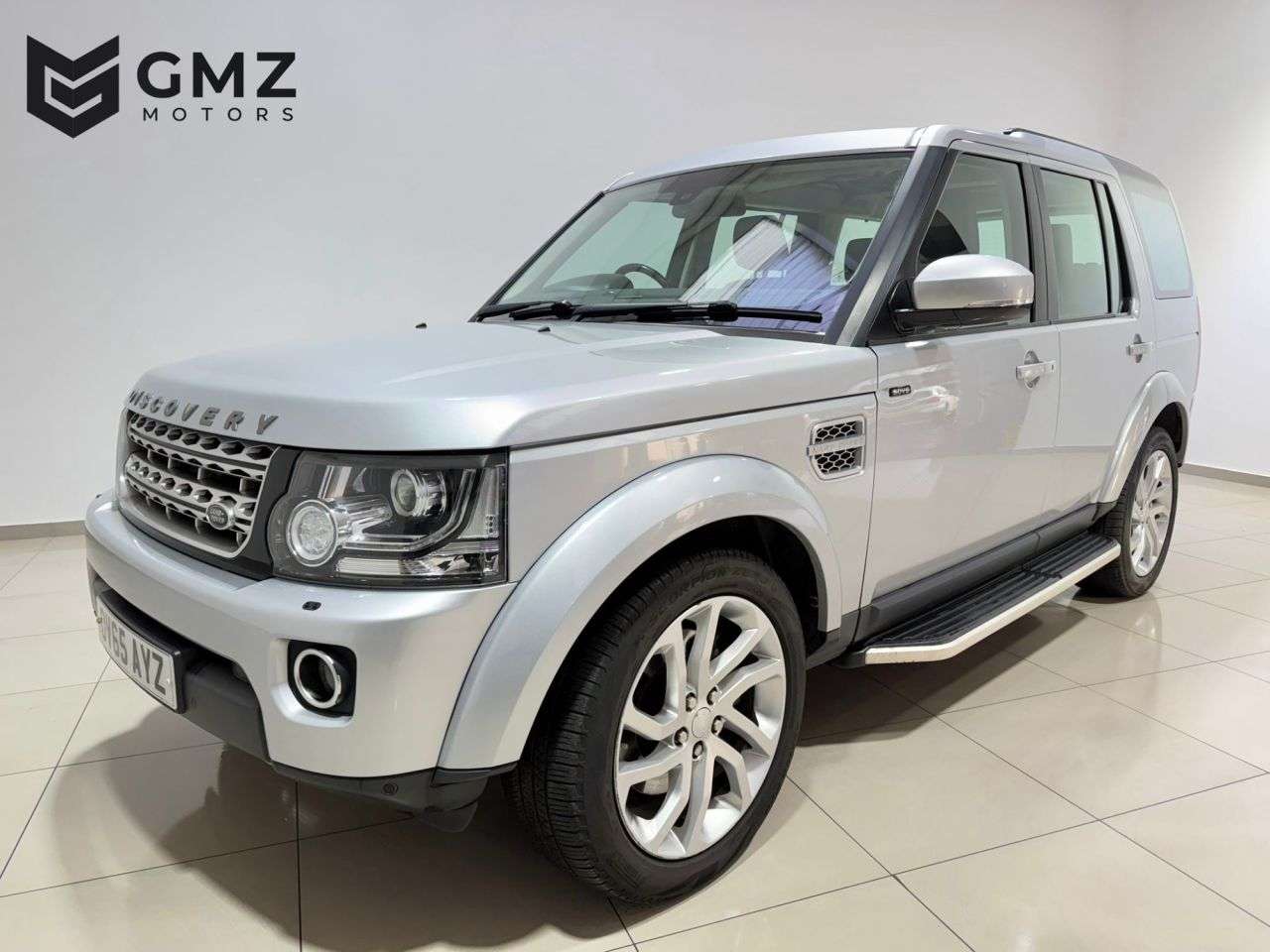 A 2015 LAND ROVER DISCOVERY 4 3.0 SD V6 HSE SUV 5dr Diesel Auto 4WD Euro 6 (s/s) (256 bhp) NATIONWIDE DEL A 2015 LAND ROVER DISCOVERY 4 3.0 SD V6 HSE SUV 5dr Diesel Auto 4WD Euro 6 (s/s) (256 bhp) NATIONWIDE DEL
