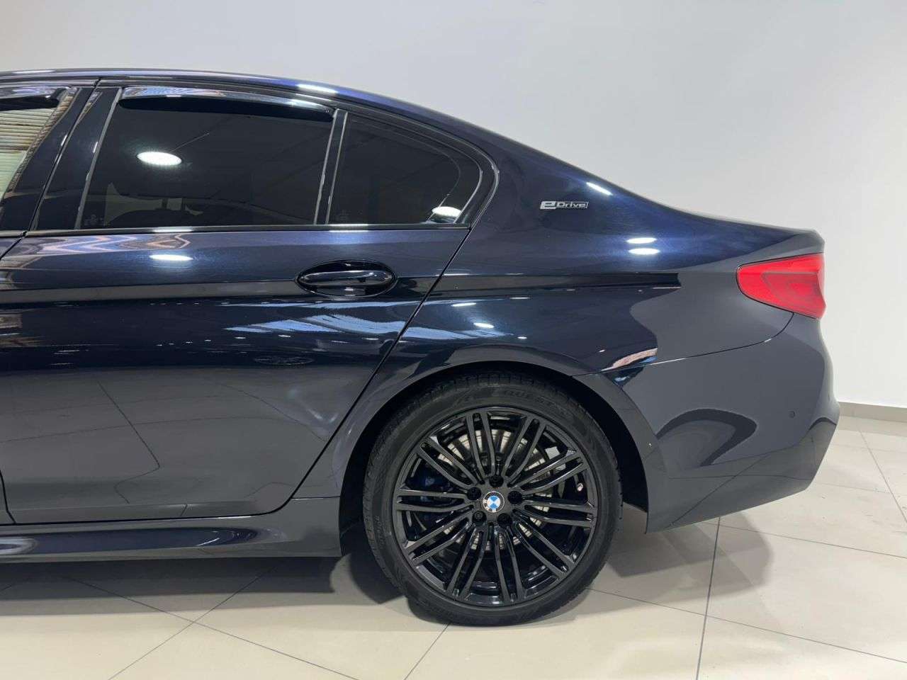 2019 BMW 5 SERIES 2019 BMW 5 SERIES