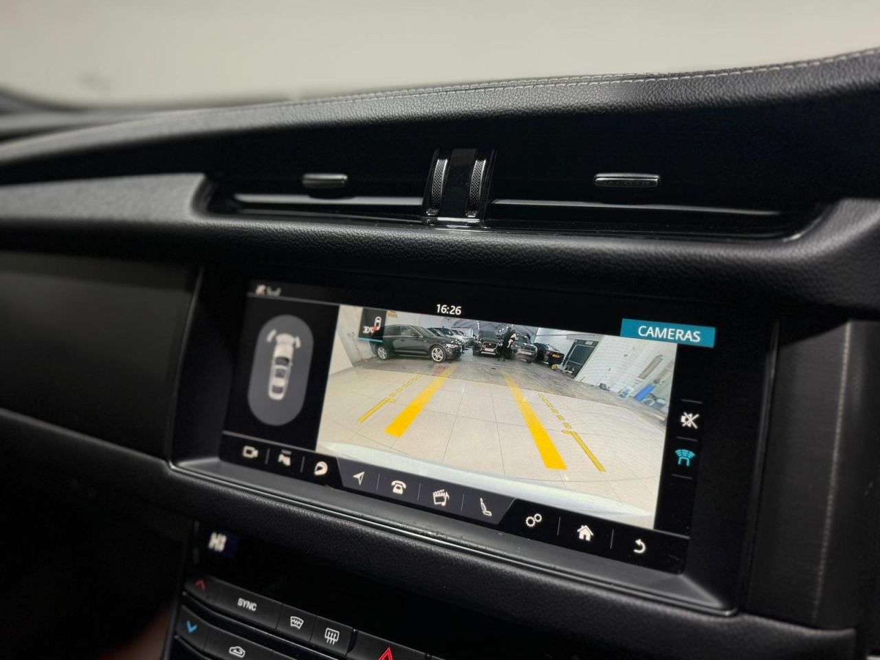 2016 JAGUAR XF 2016 JAGUAR XF