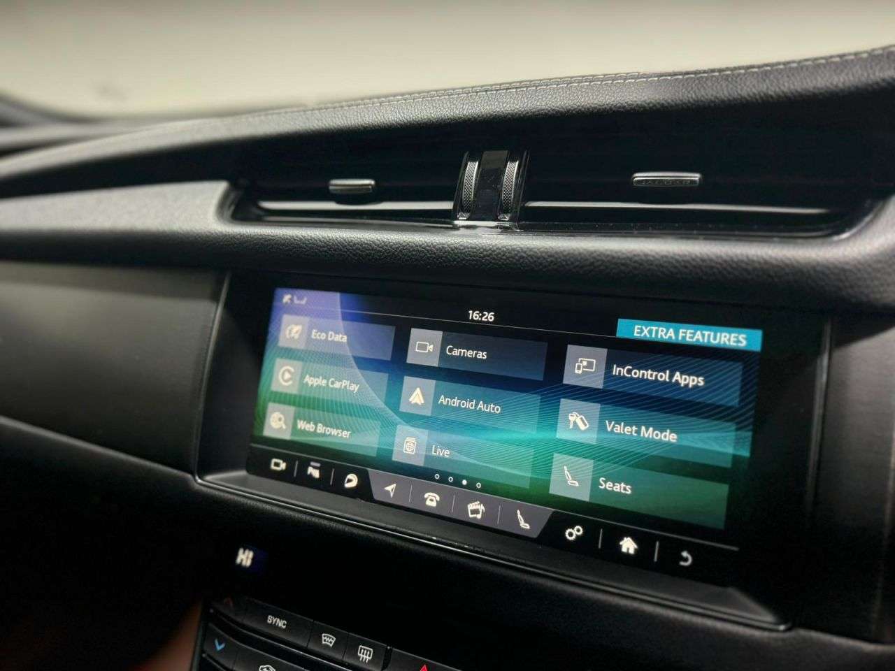 2016 JAGUAR XF 2016 JAGUAR XF