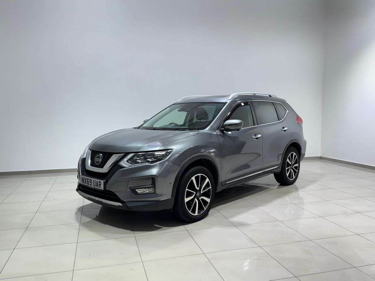 A 2019 NISSAN X-TRAIL 1.7 dCi Tekna SUV 5dr Diesel CVT Euro 6 (s/s) (150 ps) NATIONWIDE DELIVERY A 2019 NISSAN X-TRAIL 1.7 dCi Tekna SUV 5dr Diesel CVT Euro 6 (s/s) (150 ps) NATIONWIDE DELIVERY