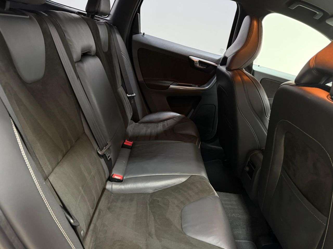 2015 VOLVO XC60 2015 VOLVO XC60