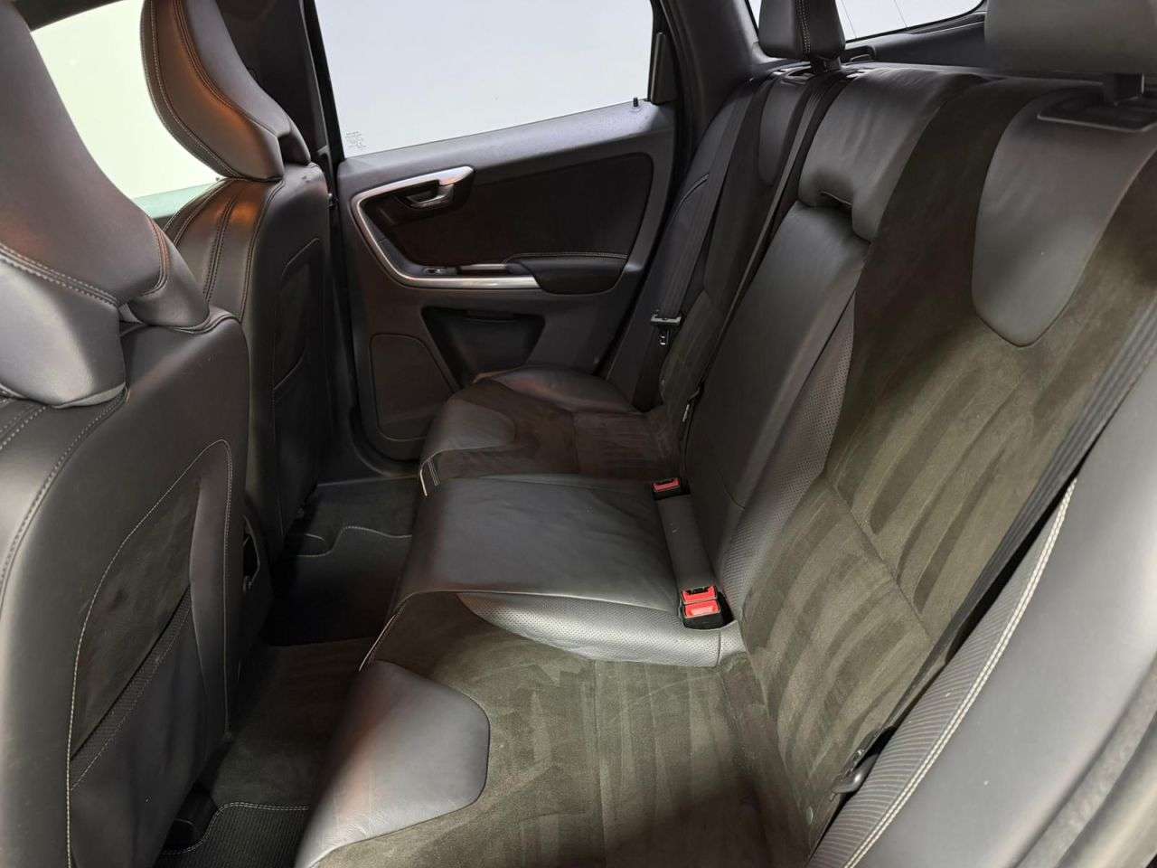 2015 VOLVO XC60 2015 VOLVO XC60