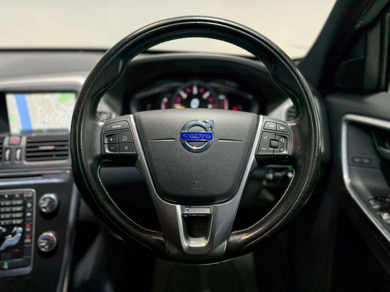 2015 VOLVO XC60 2015 VOLVO XC60