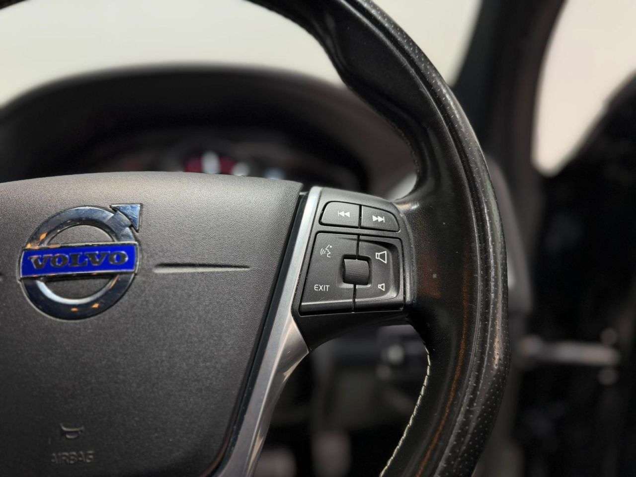 2015 VOLVO XC60 2015 VOLVO XC60