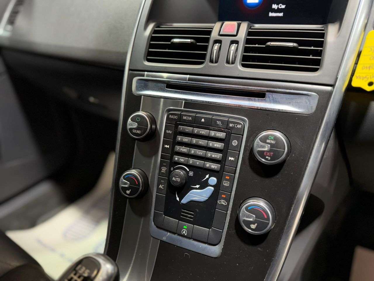 2015 VOLVO XC60 2015 VOLVO XC60