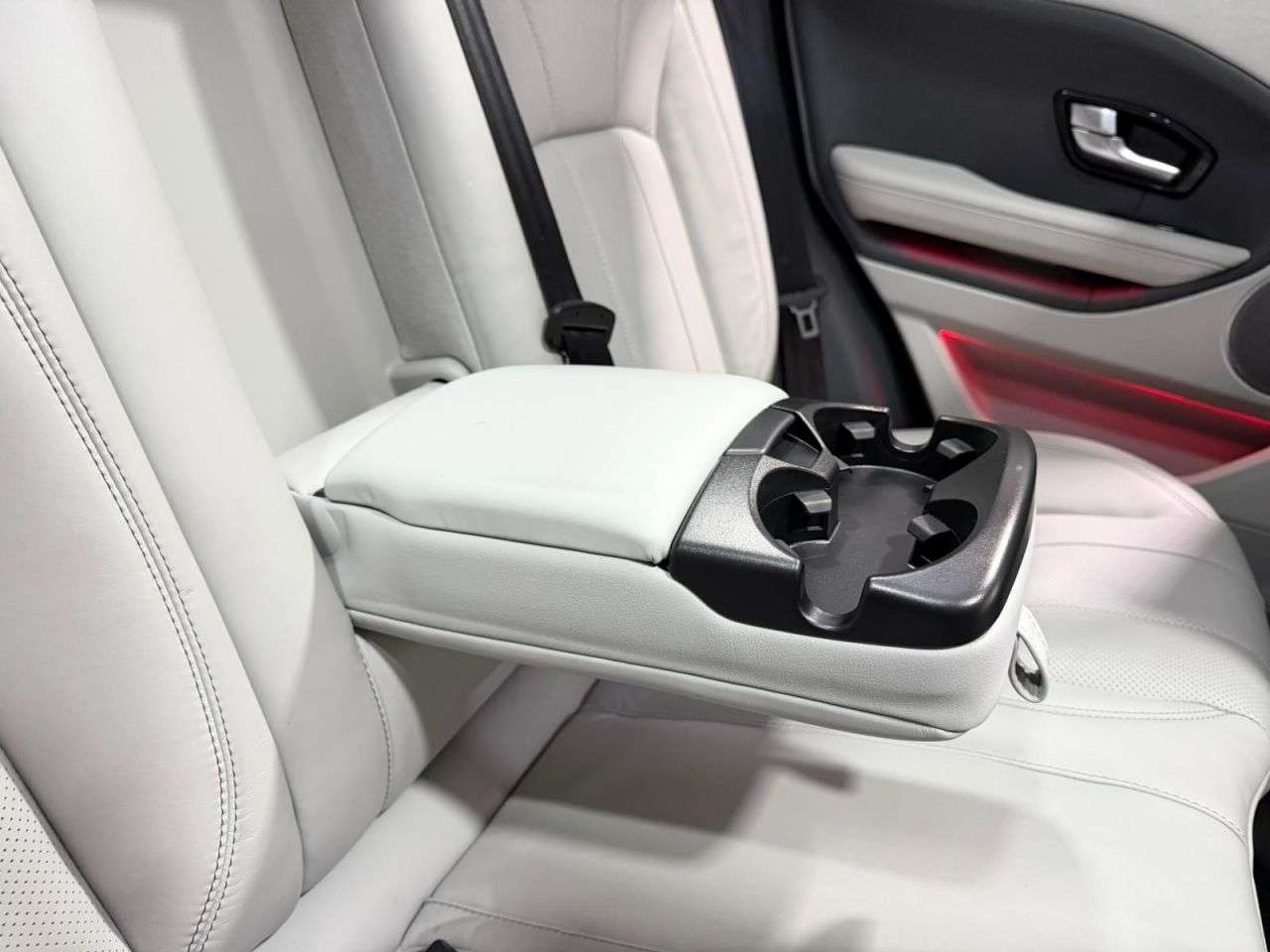 2017 LAND ROVER RANGE ROVER EVOQUE 2017 LAND ROVER RANGE ROVER EVOQUE