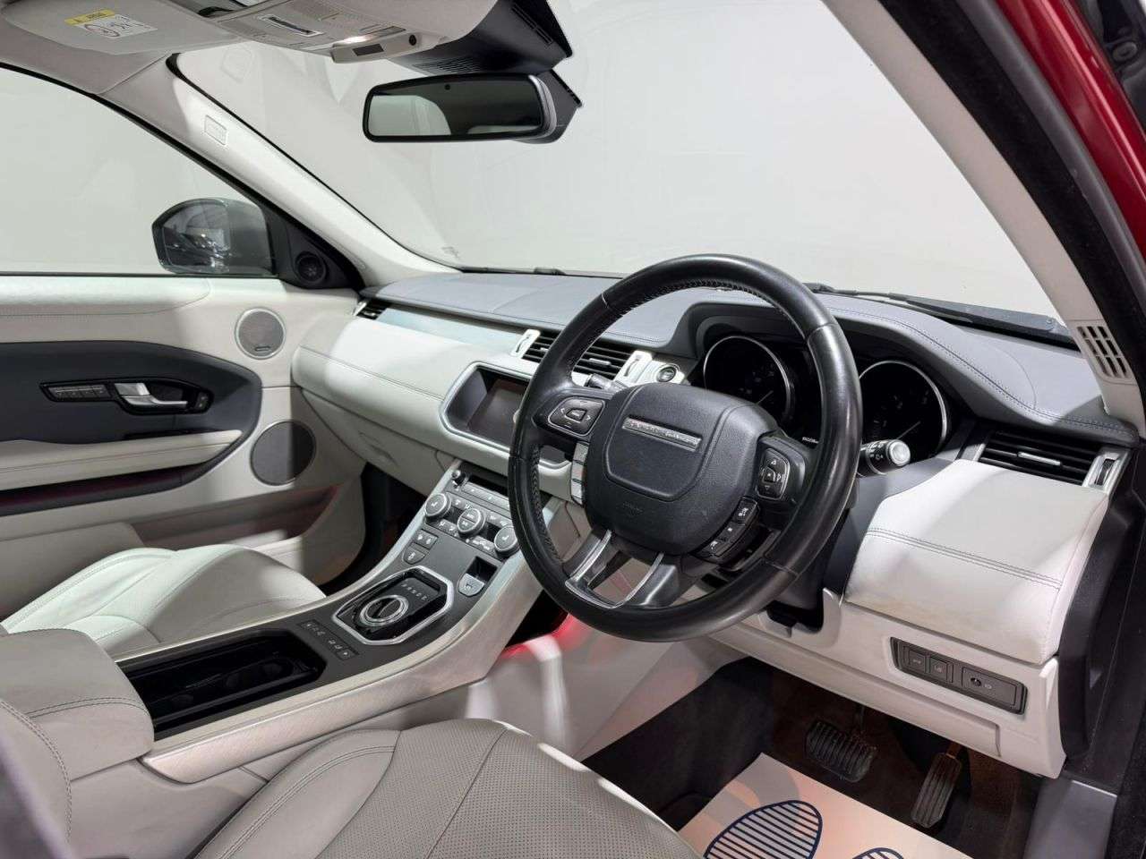 2017 LAND ROVER RANGE ROVER EVOQUE 2017 LAND ROVER RANGE ROVER EVOQUE