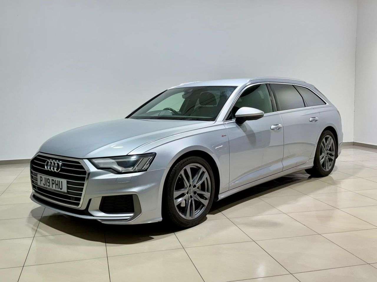 A 2019 AUDI A6 TDI S LINE A 2019 AUDI A6 TDI S LINE