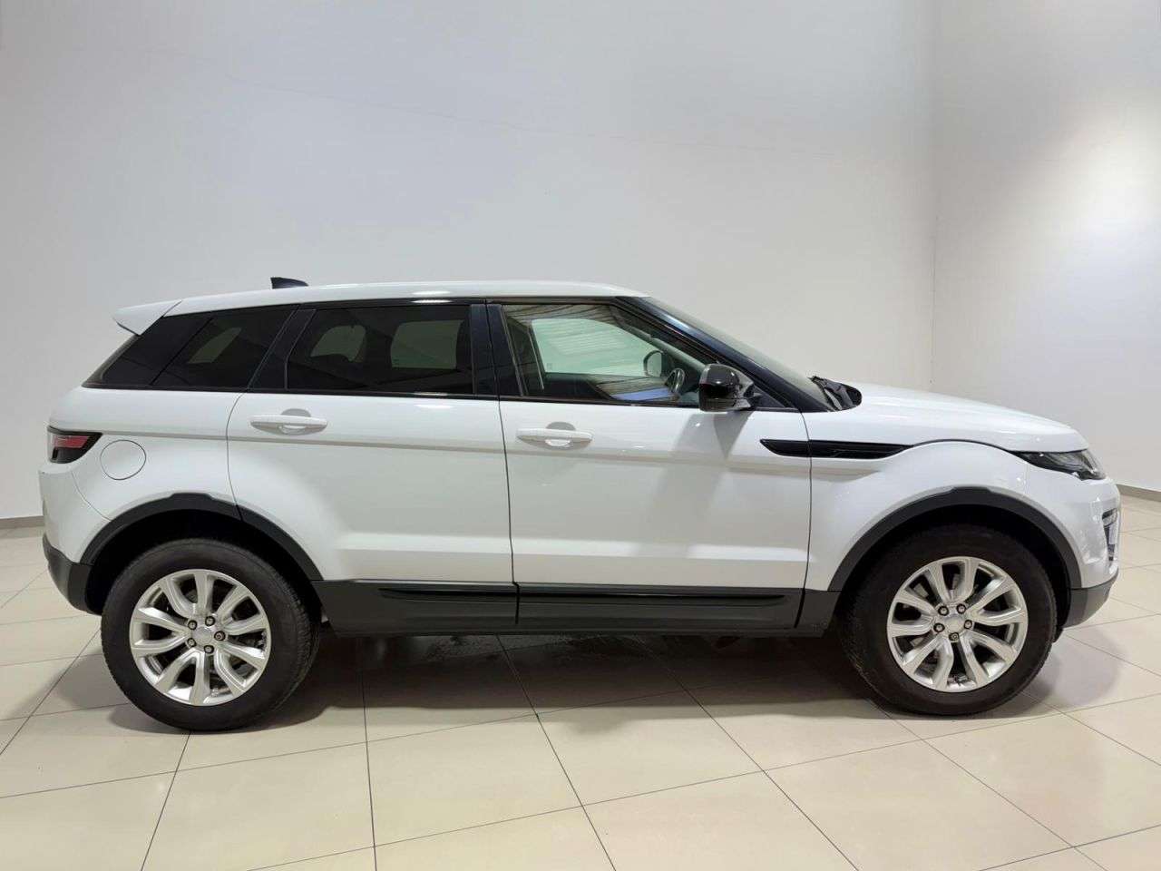 2017 LAND ROVER RANGE ROVER EVOQUE 2017 LAND ROVER RANGE ROVER EVOQUE