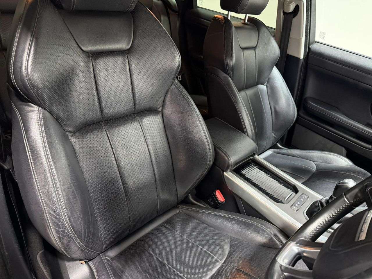 2017 LAND ROVER RANGE ROVER EVOQUE 2017 LAND ROVER RANGE ROVER EVOQUE