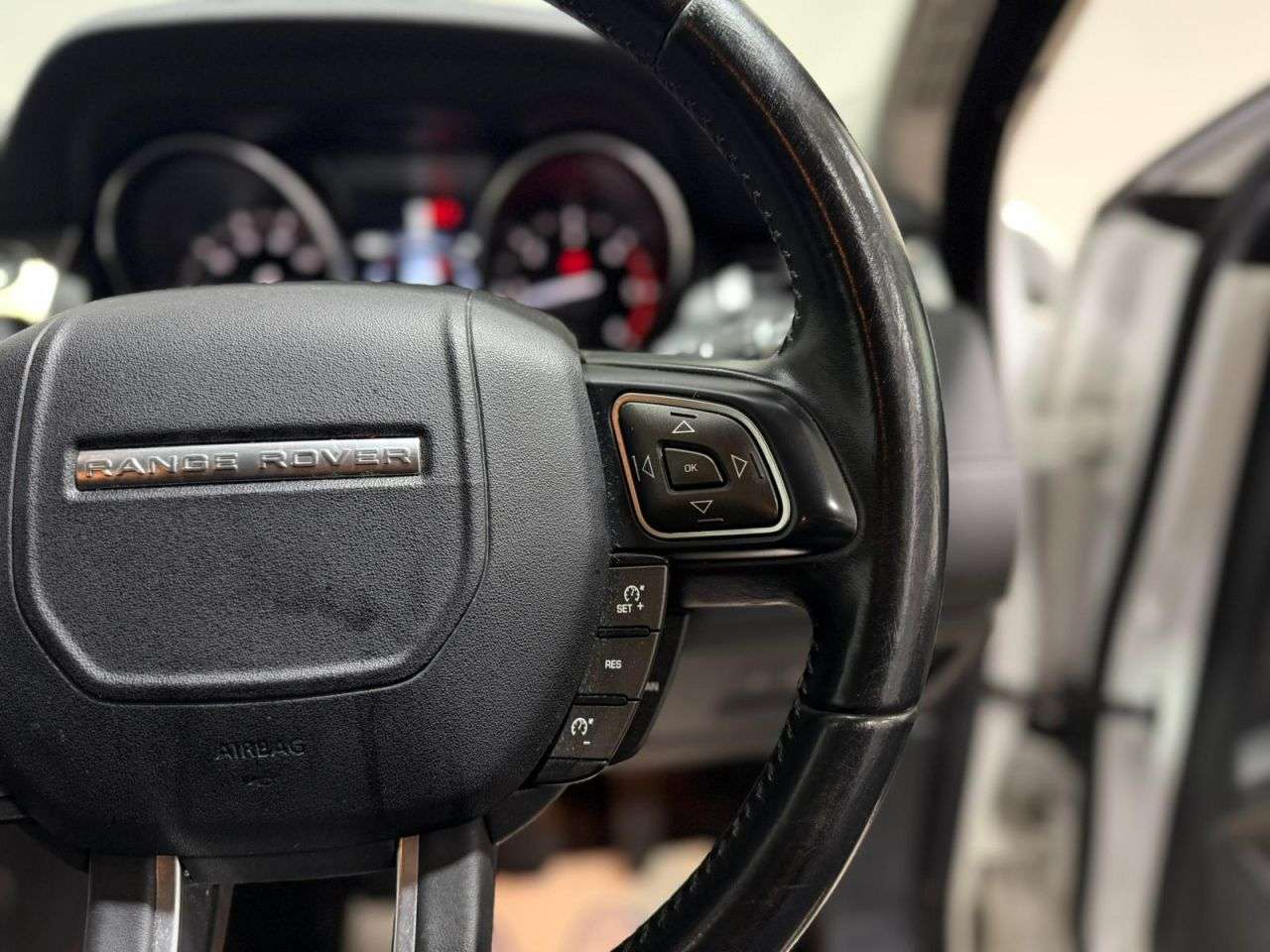 2017 LAND ROVER RANGE ROVER EVOQUE 2017 LAND ROVER RANGE ROVER EVOQUE