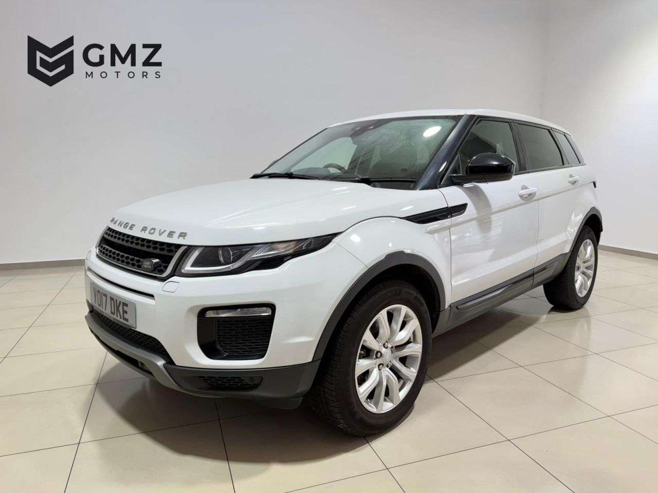 A 2017 LAND ROVER RANGE ROVER EVOQUE 2.0 TD4 SE Tech SUV 5dr Diesel Manual 4WD Euro 6 (s/s) (180 ps) NATIONWIDE A 2017 LAND ROVER RANGE ROVER EVOQUE 2.0 TD4 SE Tech SUV 5dr Diesel Manual 4WD Euro 6 (s/s) (180 ps) NATIONWIDE