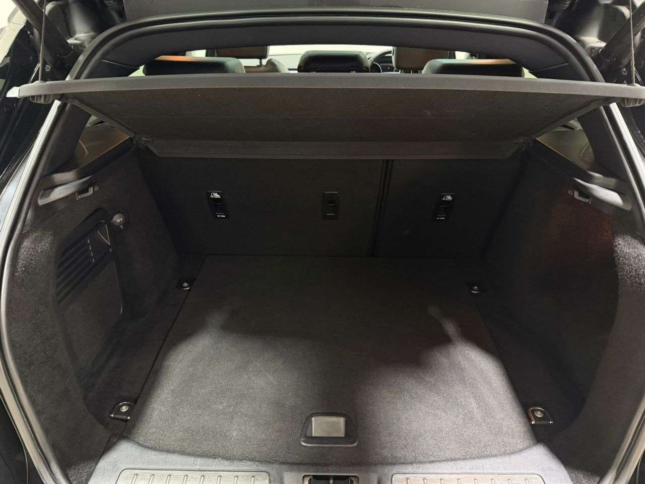 2018 LAND ROVER RANGE ROVER EVOQUE 2018 LAND ROVER RANGE ROVER EVOQUE