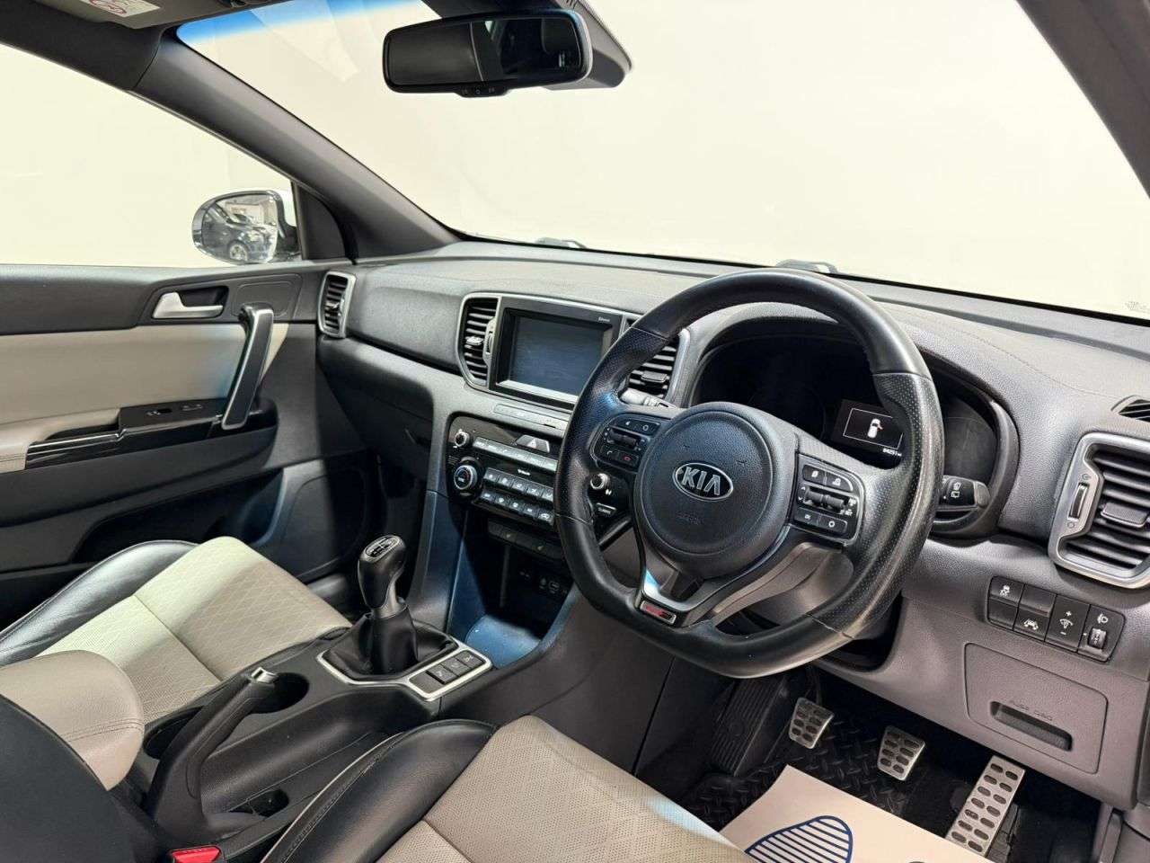 2017 KIA SPORTAGE 2017 KIA SPORTAGE