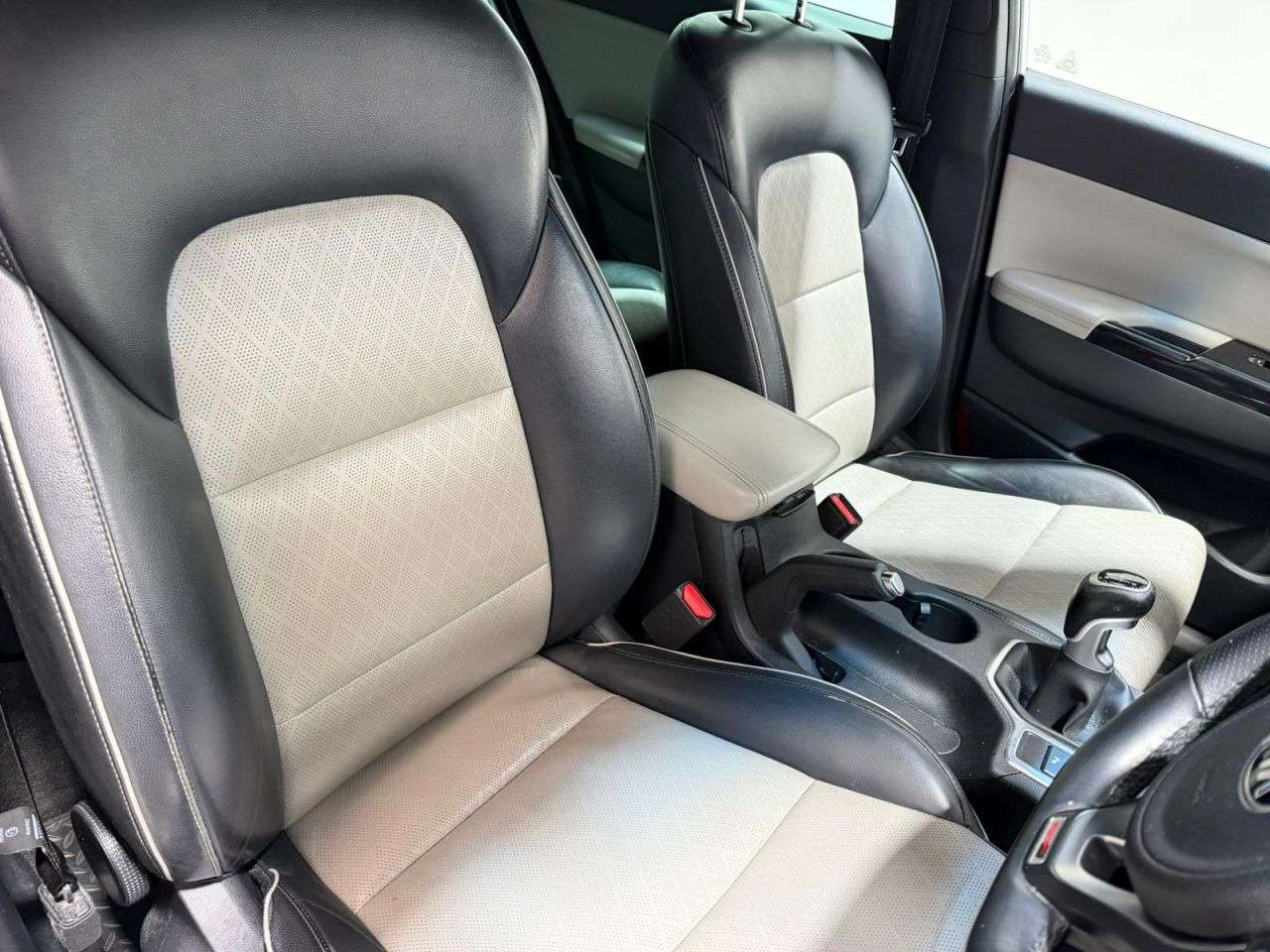 2017 KIA SPORTAGE 2017 KIA SPORTAGE