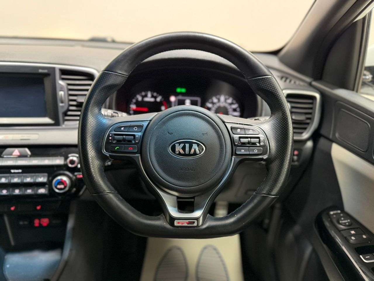 2017 KIA SPORTAGE 2017 KIA SPORTAGE