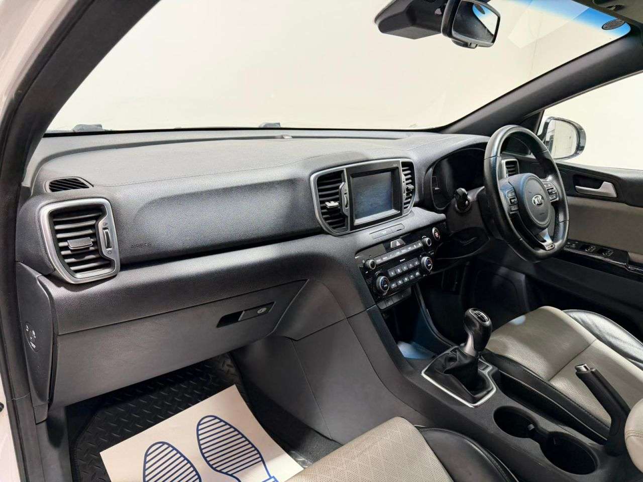 2017 KIA SPORTAGE 2017 KIA SPORTAGE